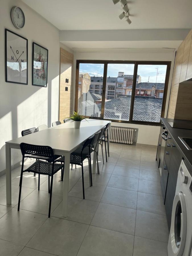 Bierzo Habita Apartments Понферрада Екстер'єр фото